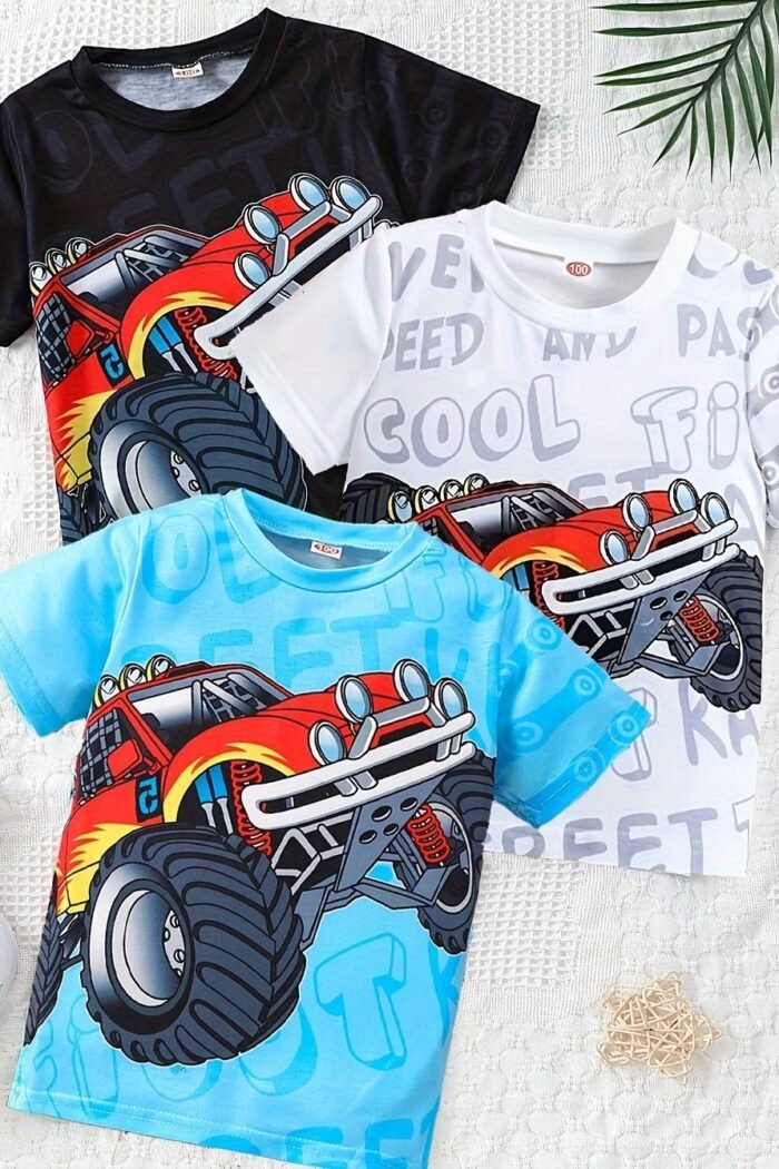 Alternative view of Pack of Animated & Customs T-Shirts